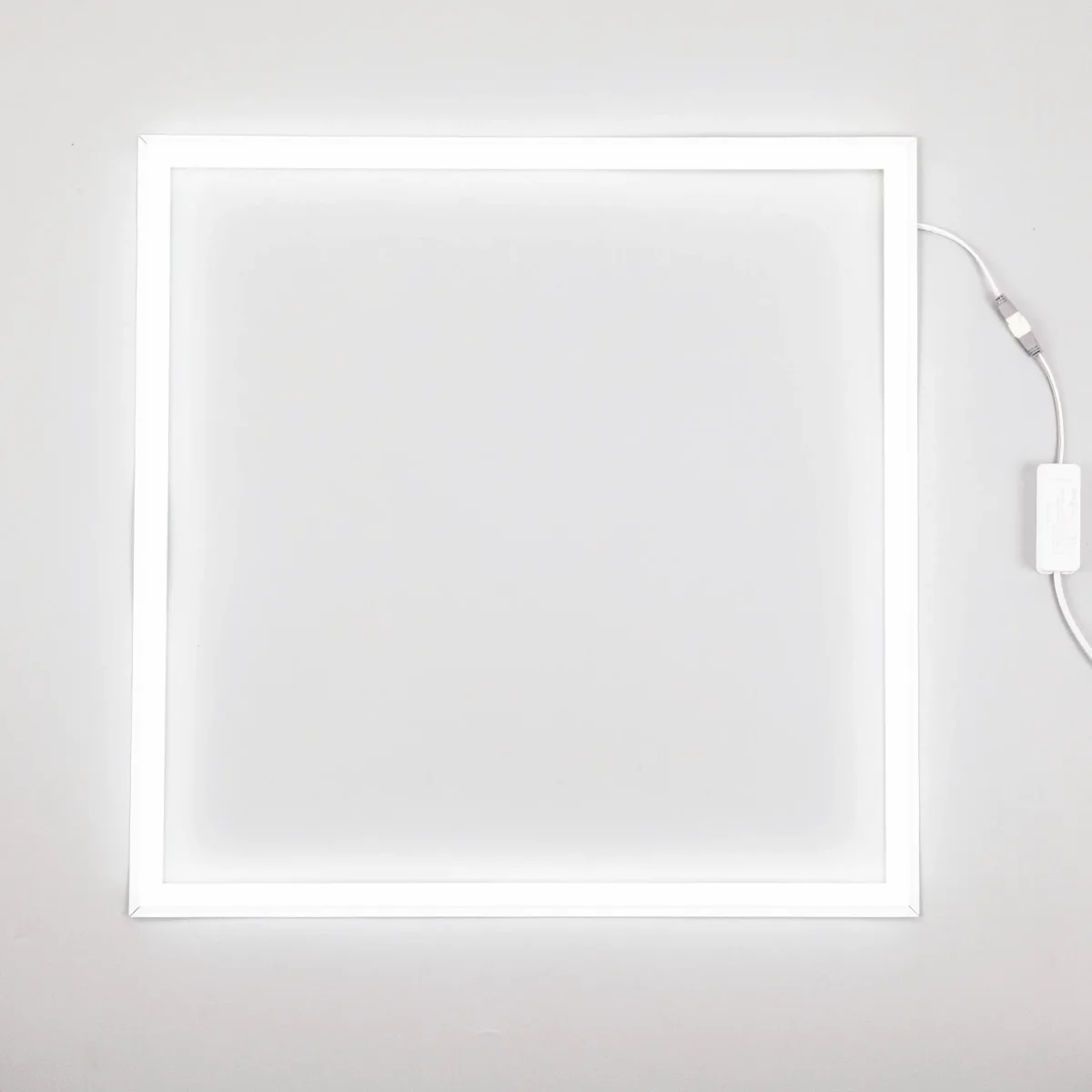 Perfil Luminoso para Panel LED 600 X 600mm Luz Fría Modelo Custos